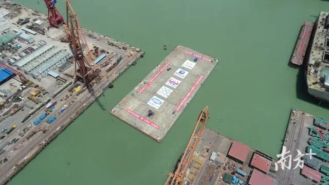 世界紀錄！深中通道刷新了世界上超寬管節(jié)在受限水域的出塢紀錄