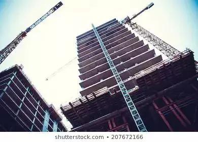 機(jī)器人、無人機(jī)現(xiàn)身“智慧工地” 我國建筑業(yè)加快數(shù)字化轉(zhuǎn)型