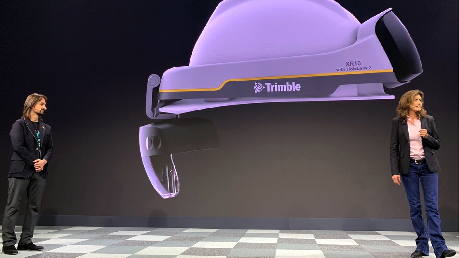 VR、AR和MR有什么聯(lián)系，MR技術(shù)如何應(yīng)用于建筑BIM領(lǐng)域？
